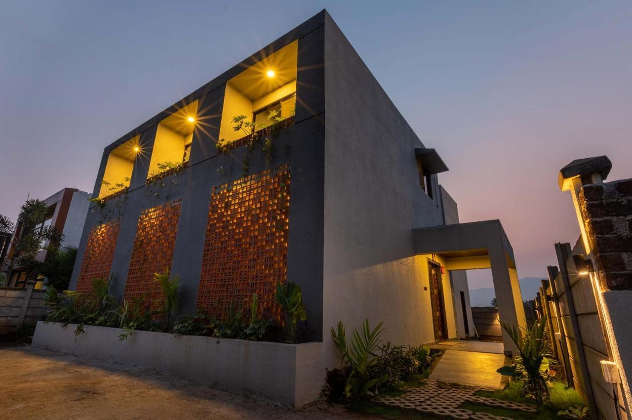 Two Villa By Stayvista With Infinity Pool, Farm & Mountain Views, Modern Interiors Karjat Luaran gambar